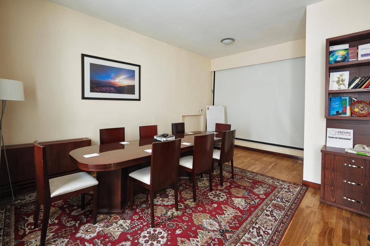 Areve Residence Boutique Hotel Yerevan Bagian luar foto