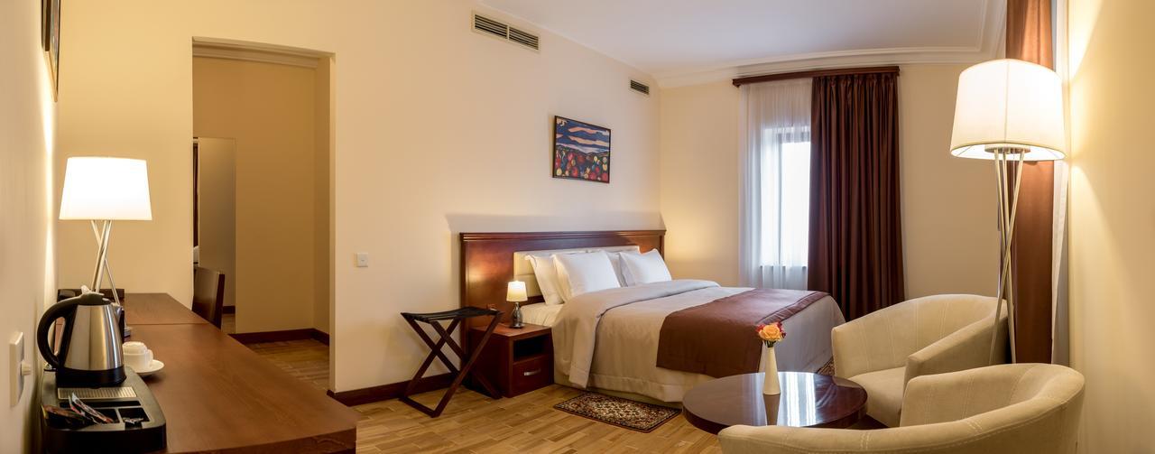 Areve Residence Boutique Hotel Yerevan Bagian luar foto