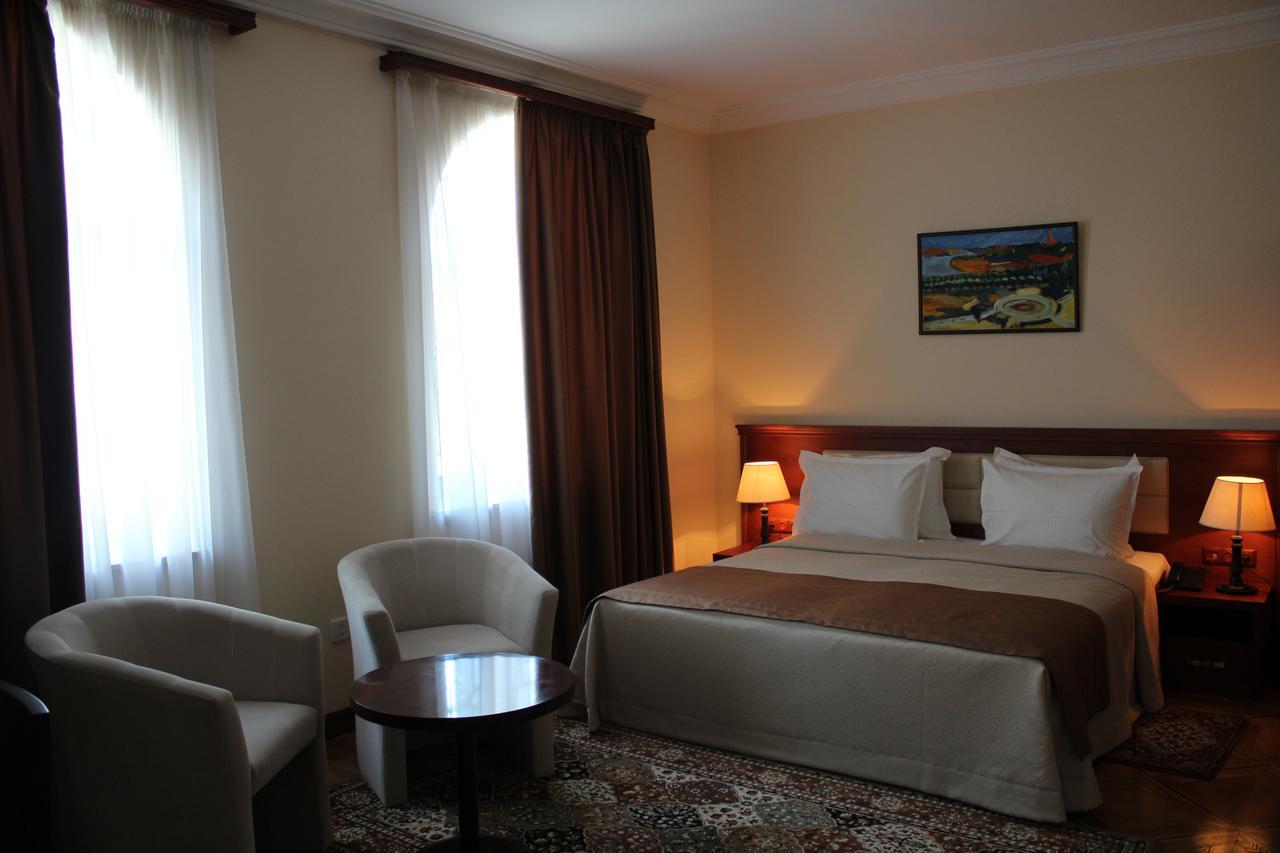 Areve Residence Boutique Hotel Yerevan Bagian luar foto
